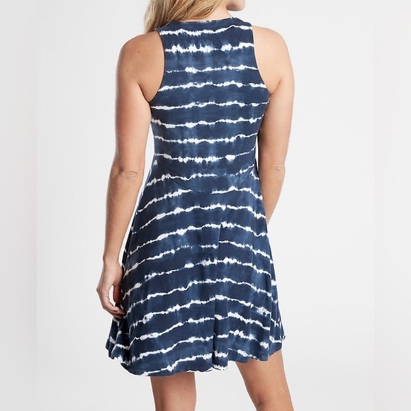 Athleta Santorini Thera Tie Dye Stripe Dress Navy Blue Small Athleisure Midi Fit - Picture 3 of 7